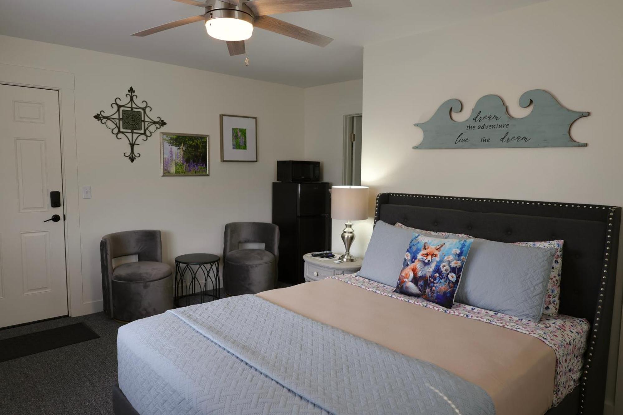 Profile Deluxe Motel Twin Mountain Luaran gambar