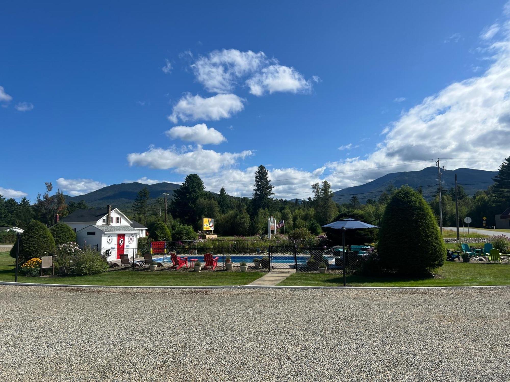 Profile Deluxe Motel Twin Mountain Luaran gambar