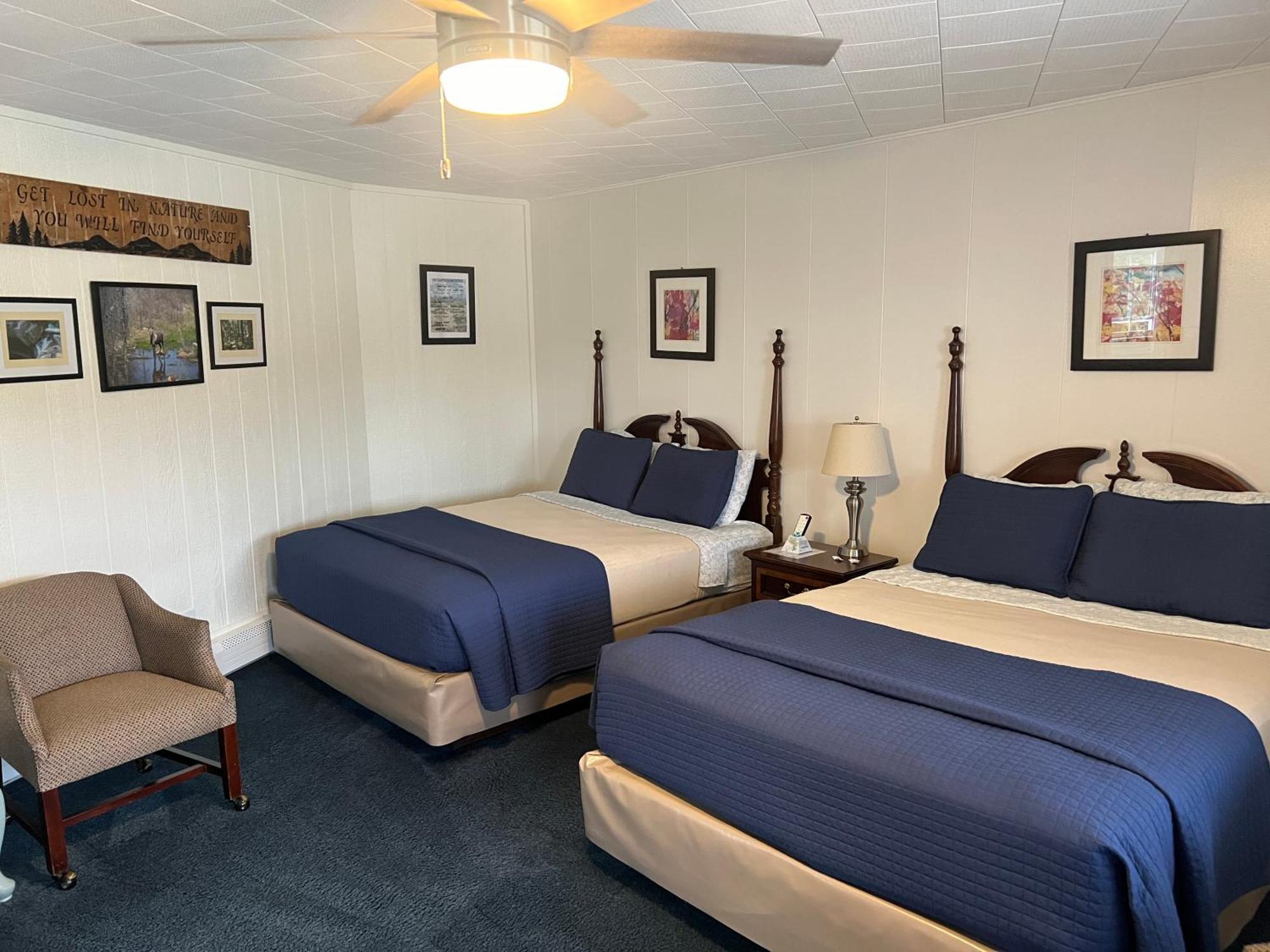 Profile Deluxe Motel Twin Mountain Luaran gambar
